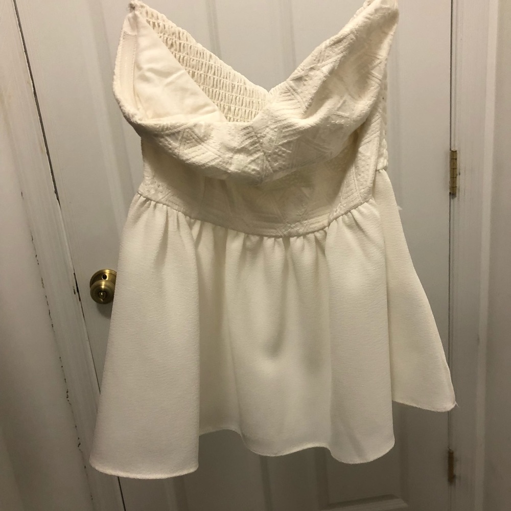 Strapless white shirt